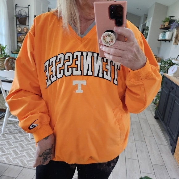 Vintage Pro Player "TENNESSEE" Collegiate V-neck Pullover in Size Medium - Picture 2 of 16